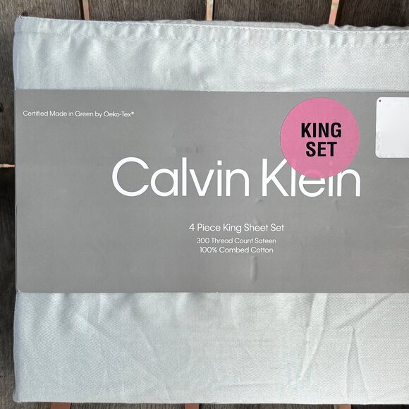 Calvin Klein King Gray Sheet Set 300 Thread Count | Combed Cotton (light gray) - Picture 1 of 3